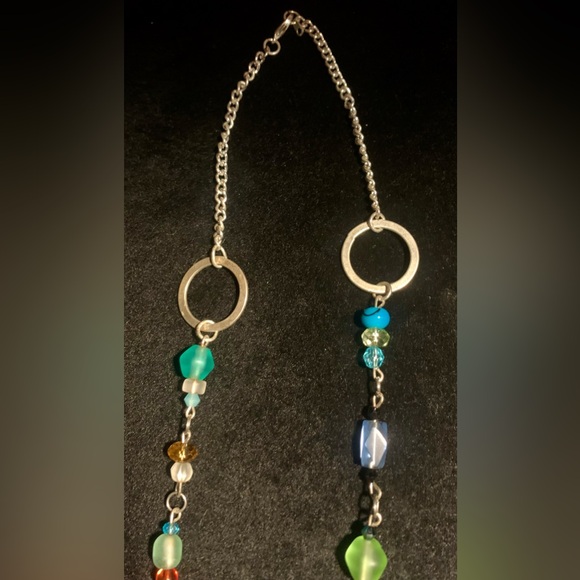 Beautiful Necklace with Wire & Beads Hand Crafted - Picture 3 of 4